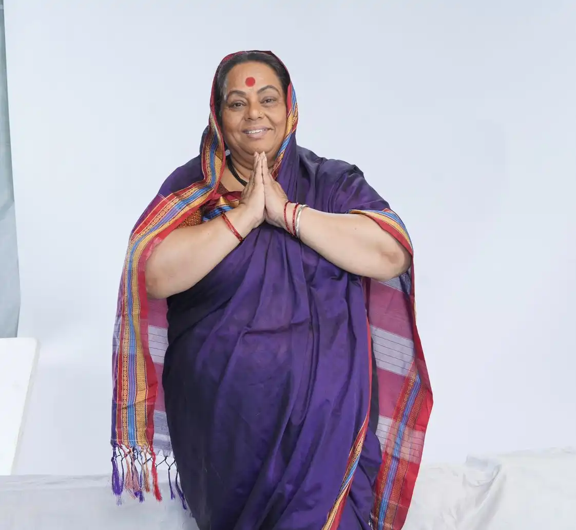 Nirmiti Sawant Perfects Rustic Dialect with Makrand Anaspure’s Help in ‘Super Duper’