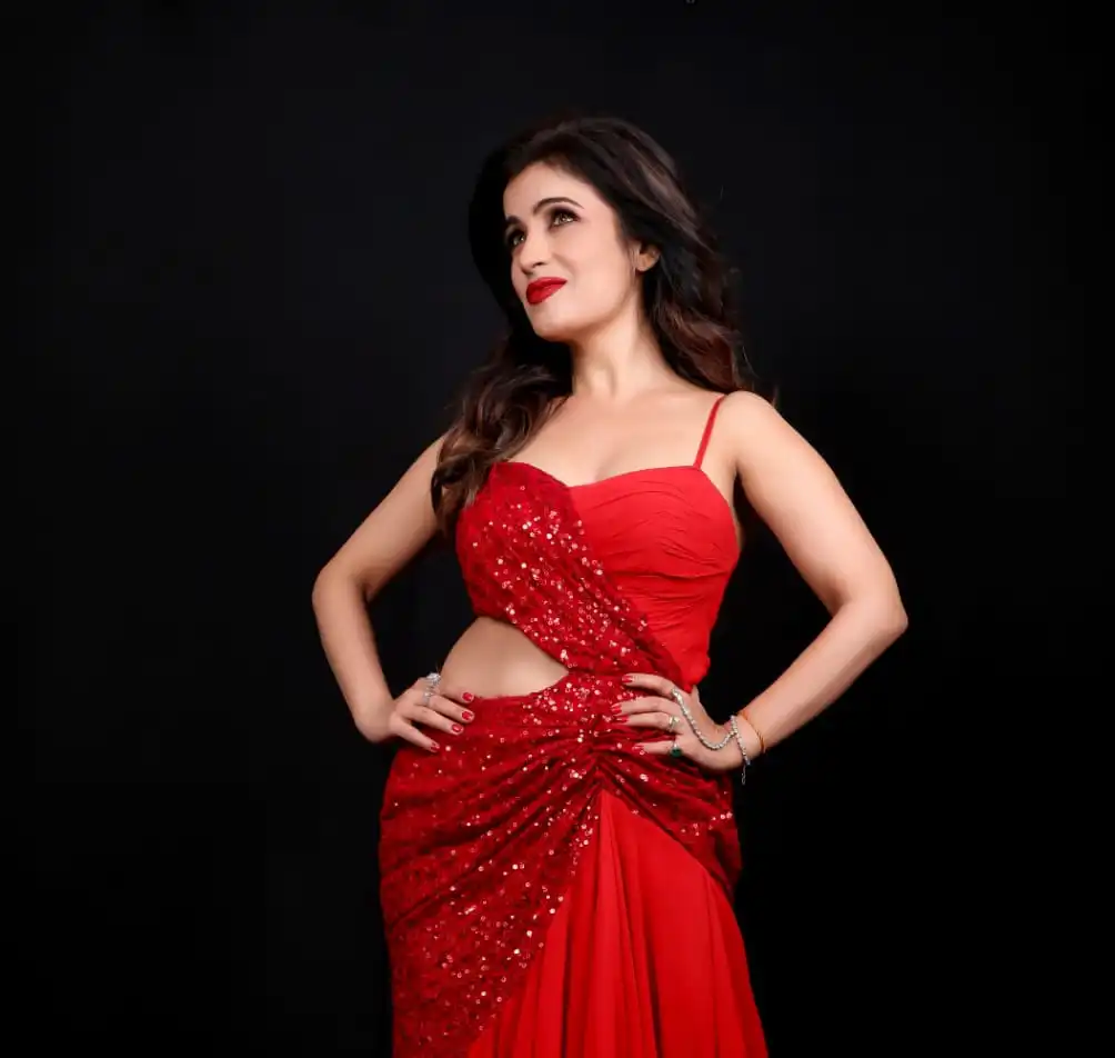 Shibani Kashyap Ignites the Spirit of Womanhood with Her Song ‘Jashn-e-Nari’