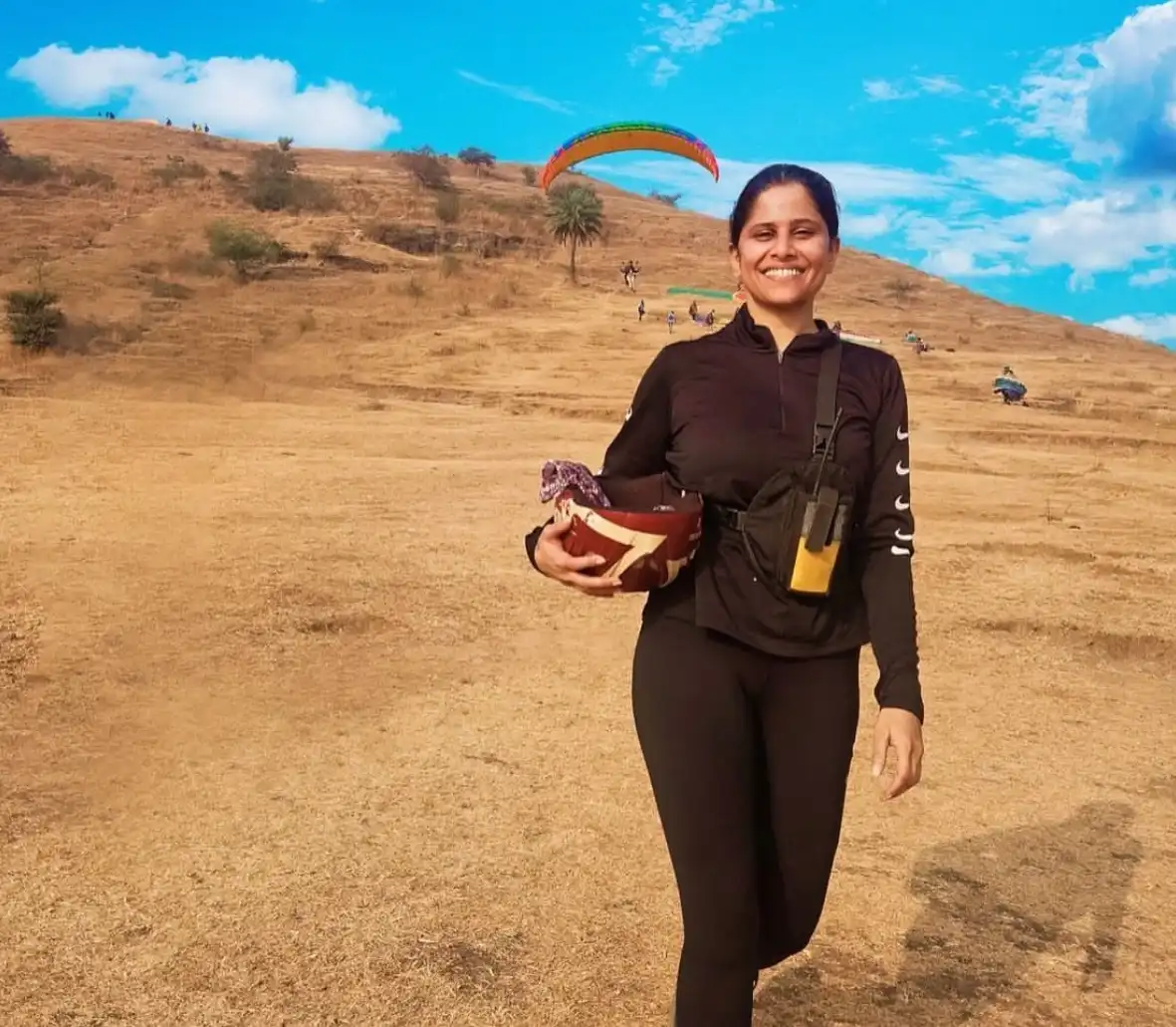 Sai Tamhankar Trains Becomes a Pilot!