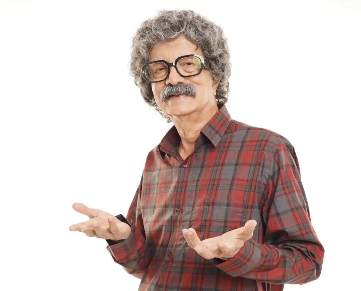 Dilip Prabhavalkar In A New Avatar In Patrapatri