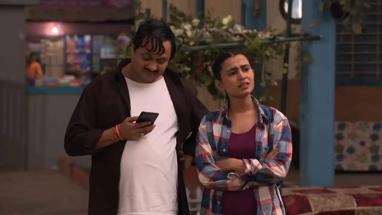 Happy Ki Ultan Platan: Happu’s Family Struggles with Phone Addiction but Learns a Valuable Lesson