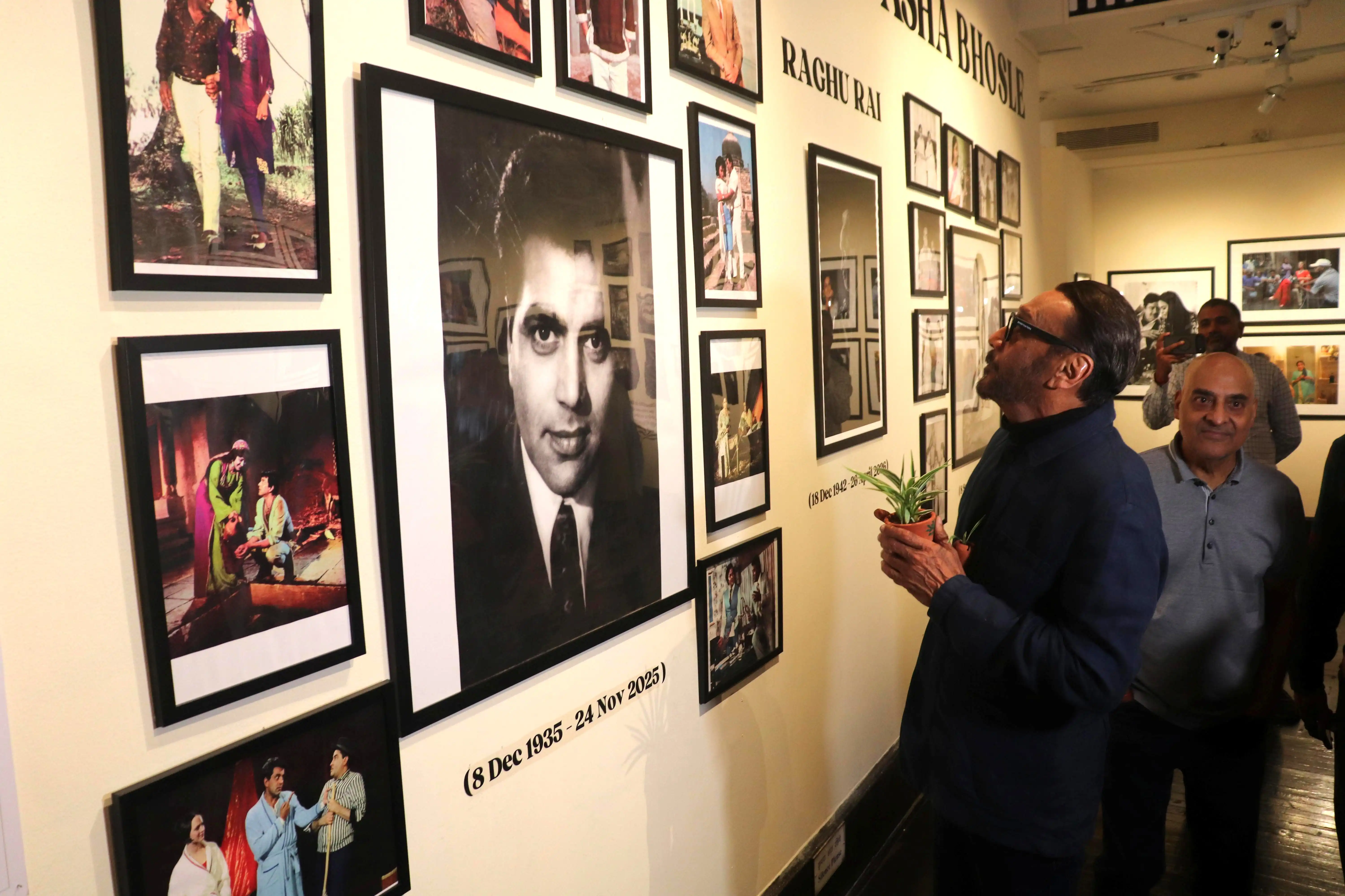 Jackie Shroff Gets Nostalgic at NGMA Mumbai's Lens & Legacy Exhibition 