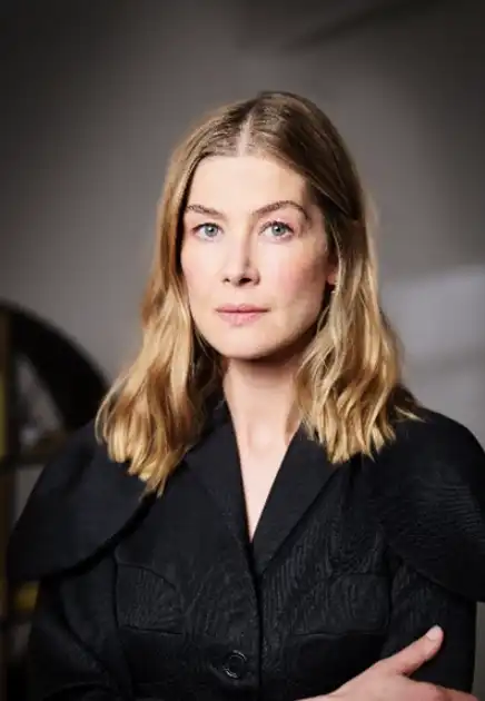 Rosamund Pike (Credit: Oliver Kingsley)