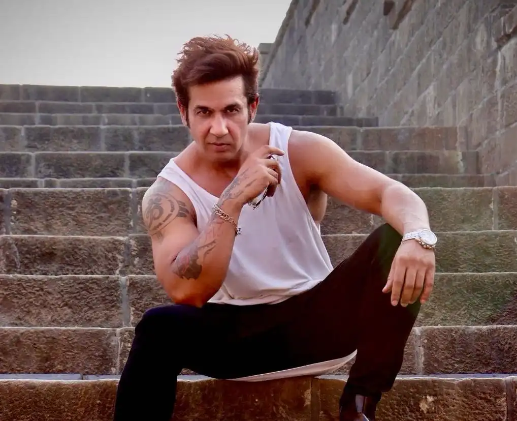 Malhar Pandya: Quality Over Noise