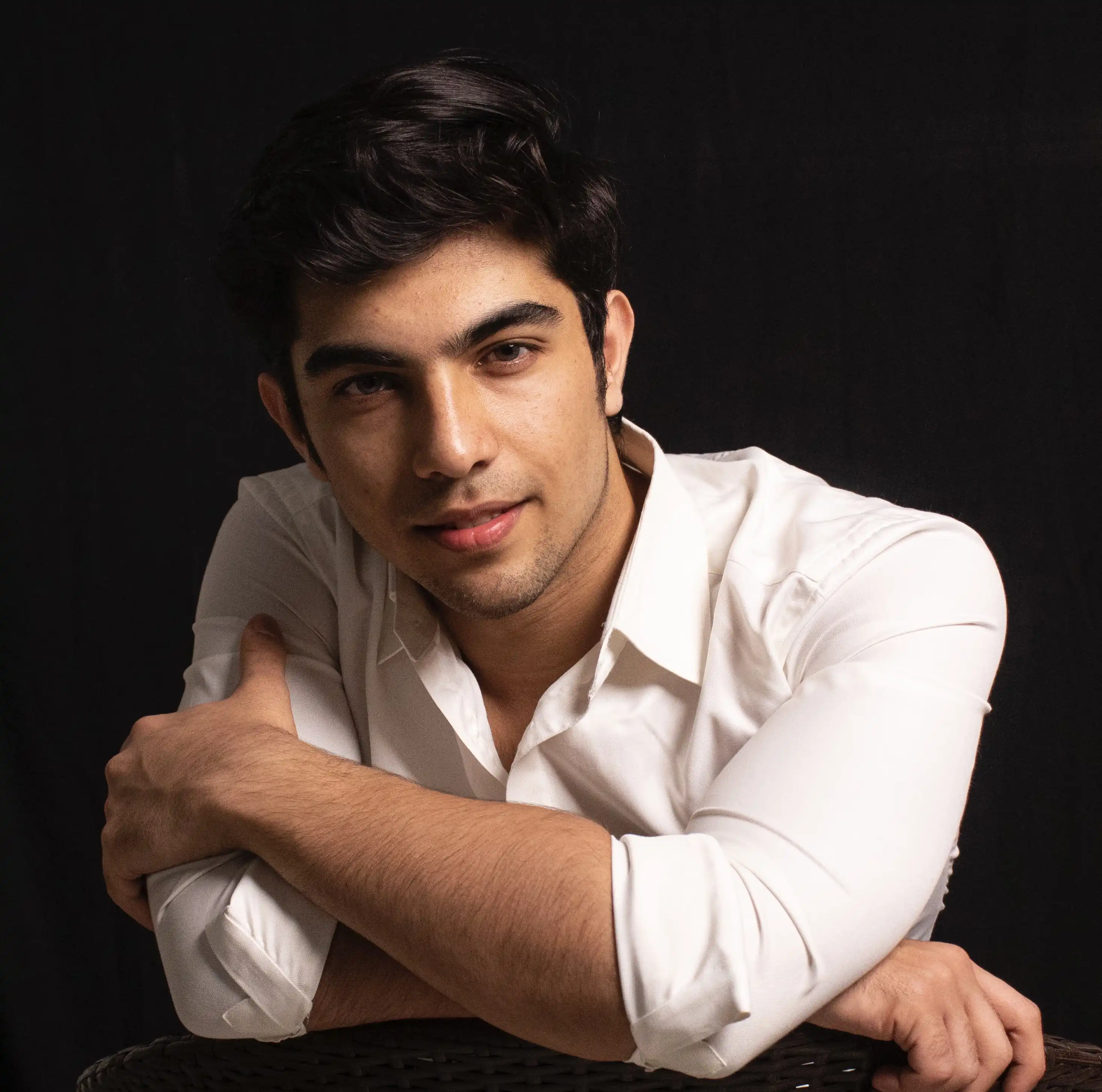 Aiman Kalia: My Character Brings Warmth and Positivity to Every Situatio