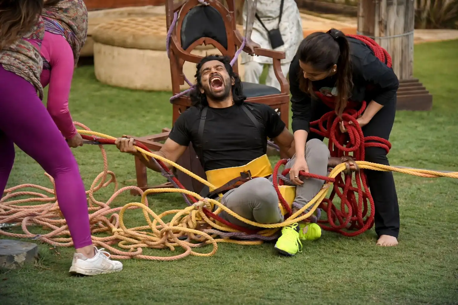 Bigg Boss Marathi promo: Captaincy task halted after Sanket gets tangled in rope