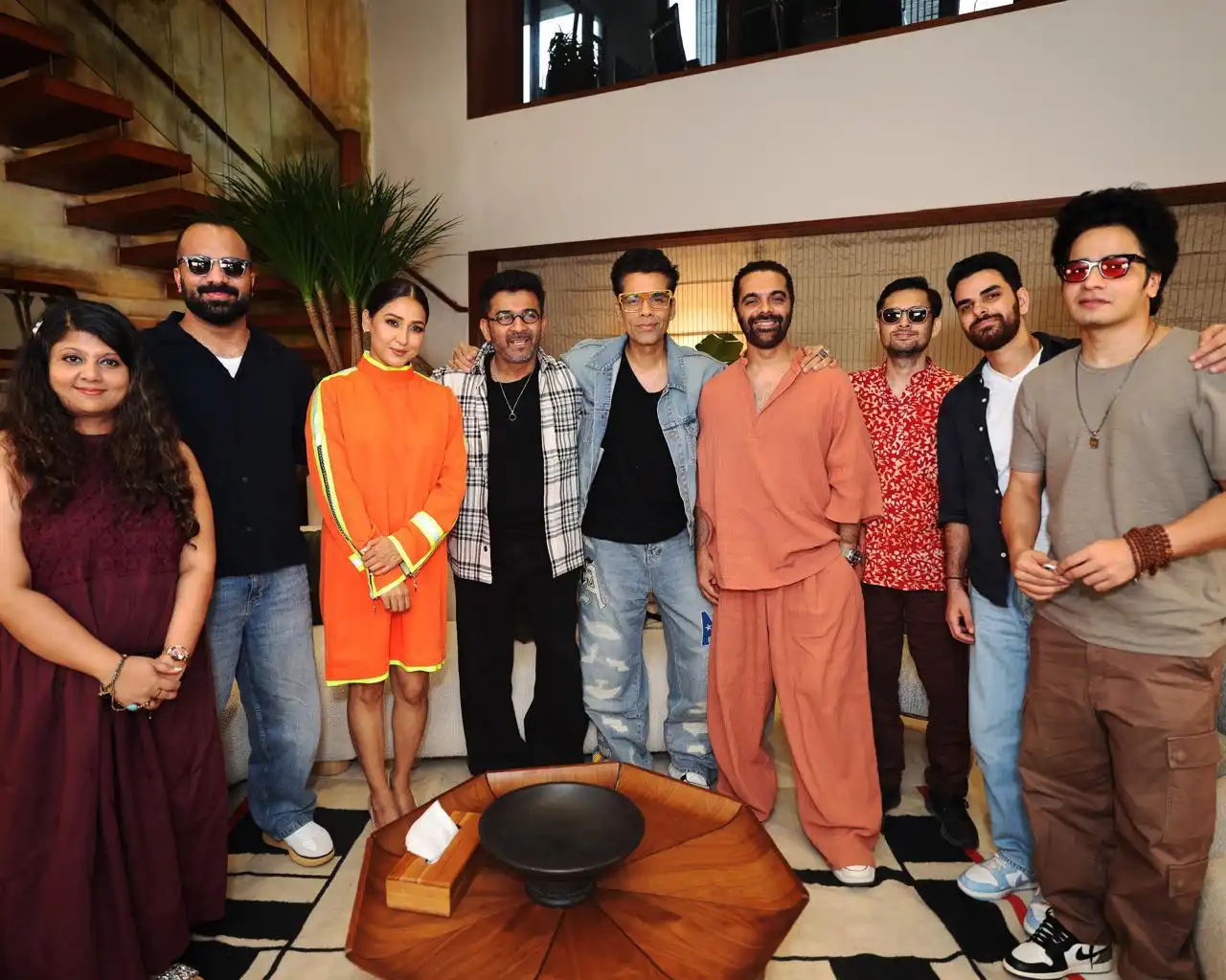 Chand Mera Dil Musical Stars Come Together for an Unplugged Jam Session 