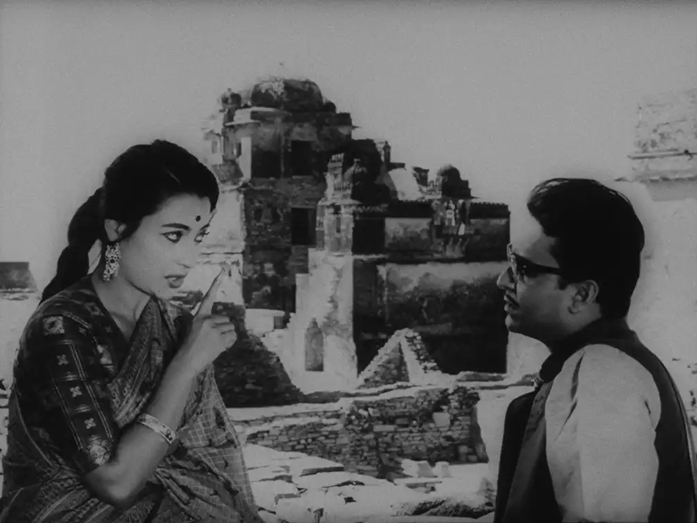 Bengali Classic Saat Paake Bandha Selected for Screening at the 48th Moscow International Film Festival