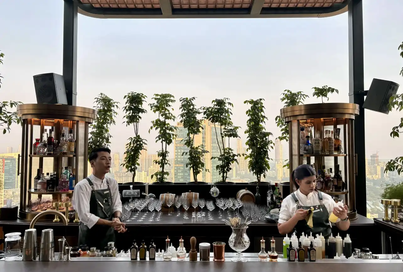 AER’s new Gimlet Garden serves a Botanical Dream at Four Seasons Hotel Mumbai