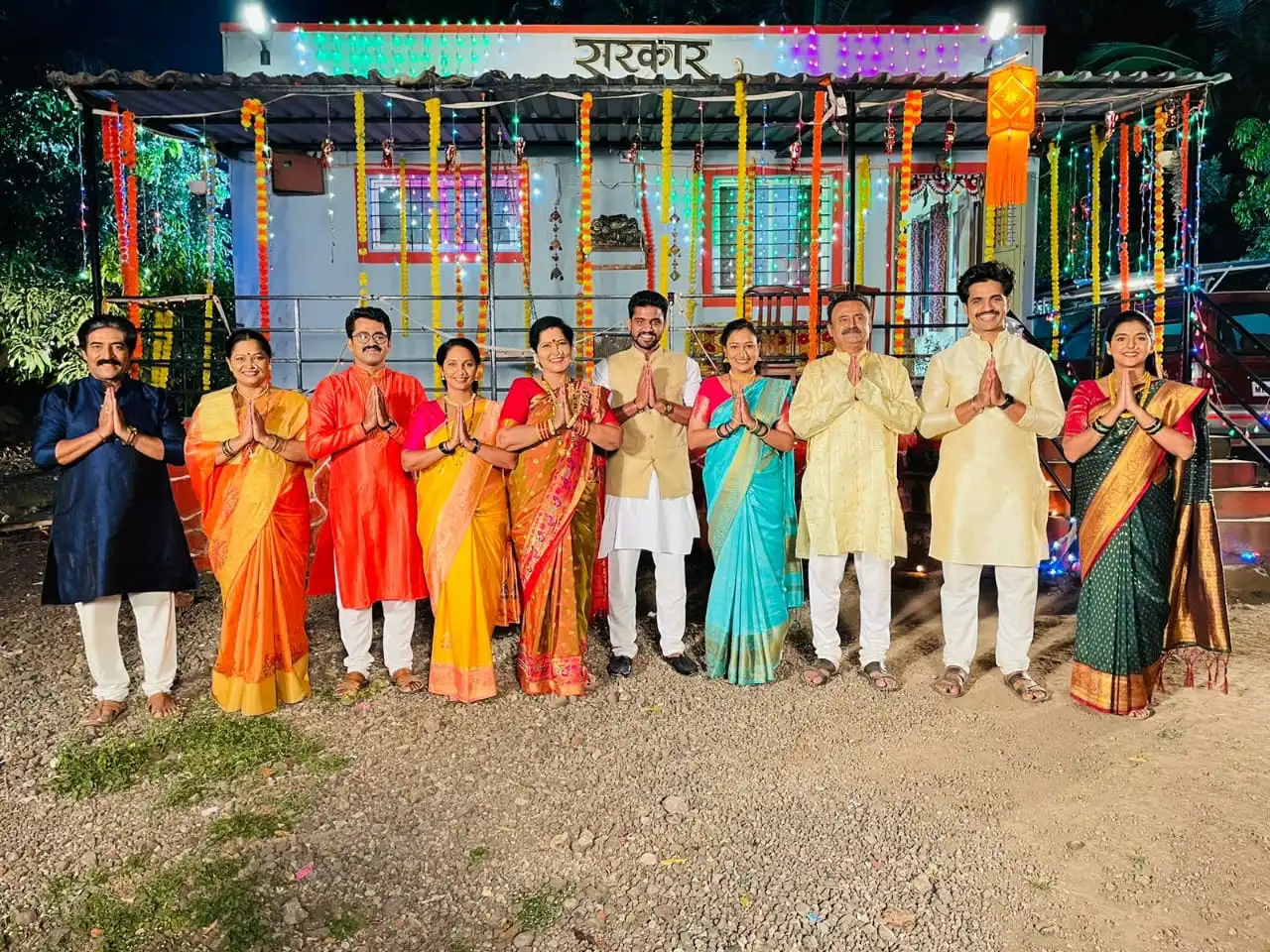  Will Amol’s Efforts to Unite Everyone for Diwali Succeed?