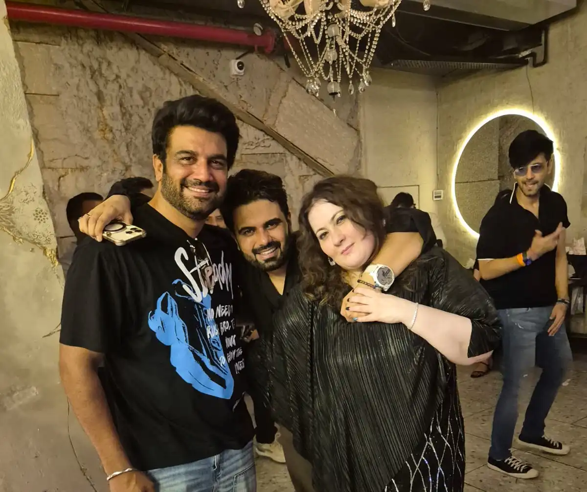 Rekha Vaid’s 50th Birthday Bash: A Night of Stars, Dance, and Unforgettable Memories!