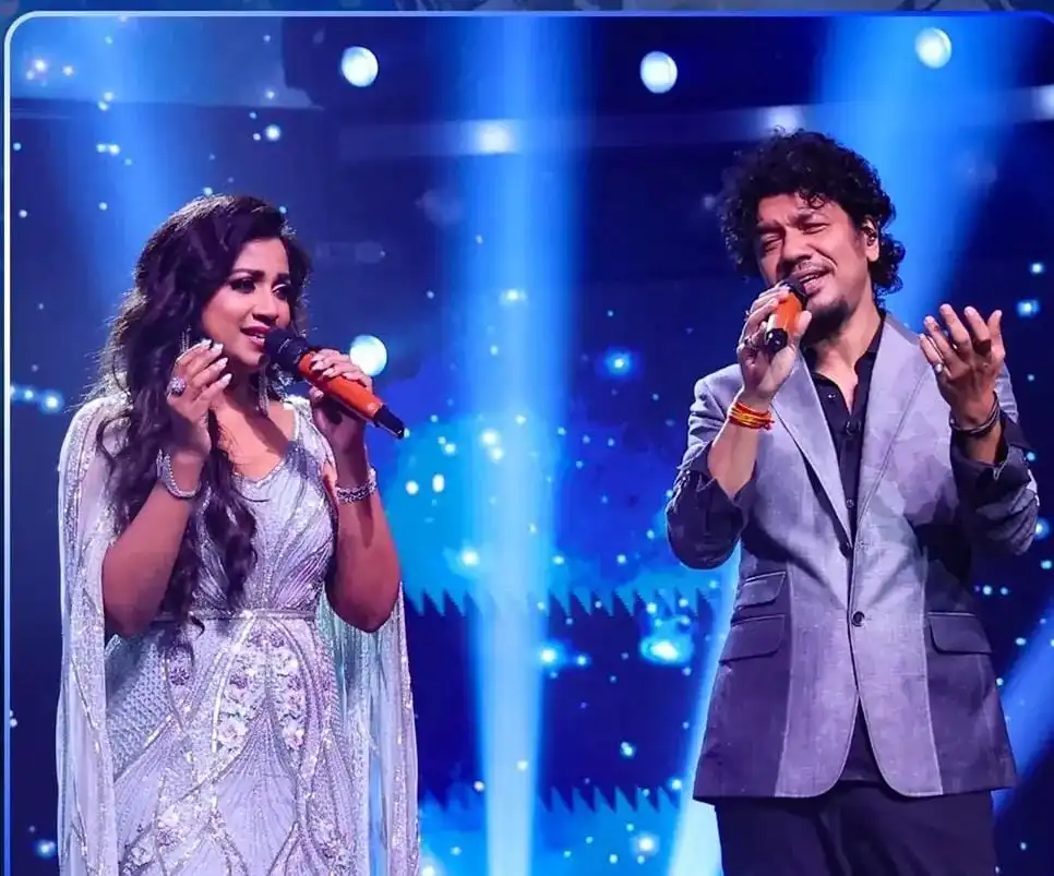 Shreya Ghoshal & Papon Create Magic With A Rendition Of 'Aap Ki Aankhon Mein' 