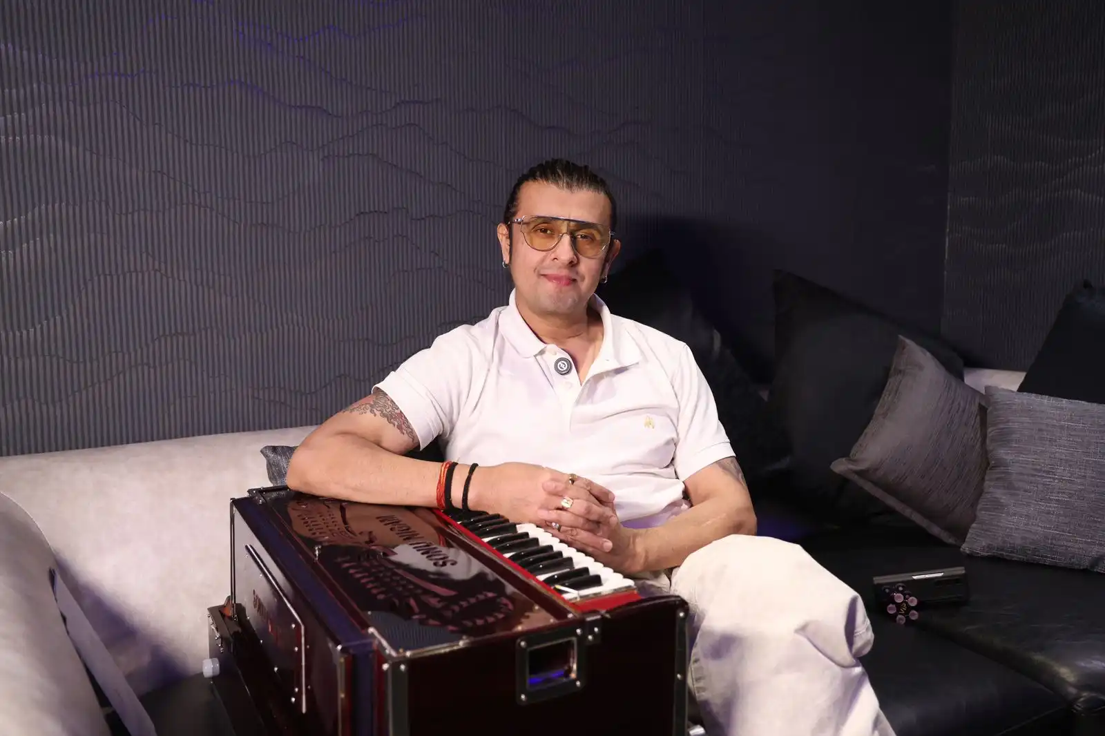 Sonu Nigam's Melodious Song Chandrika in Sangeet Manapma