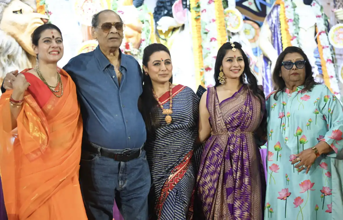 Day 1 of North Bombay Sarbojanin Durga Puja Samiti Receives Love and Devotion