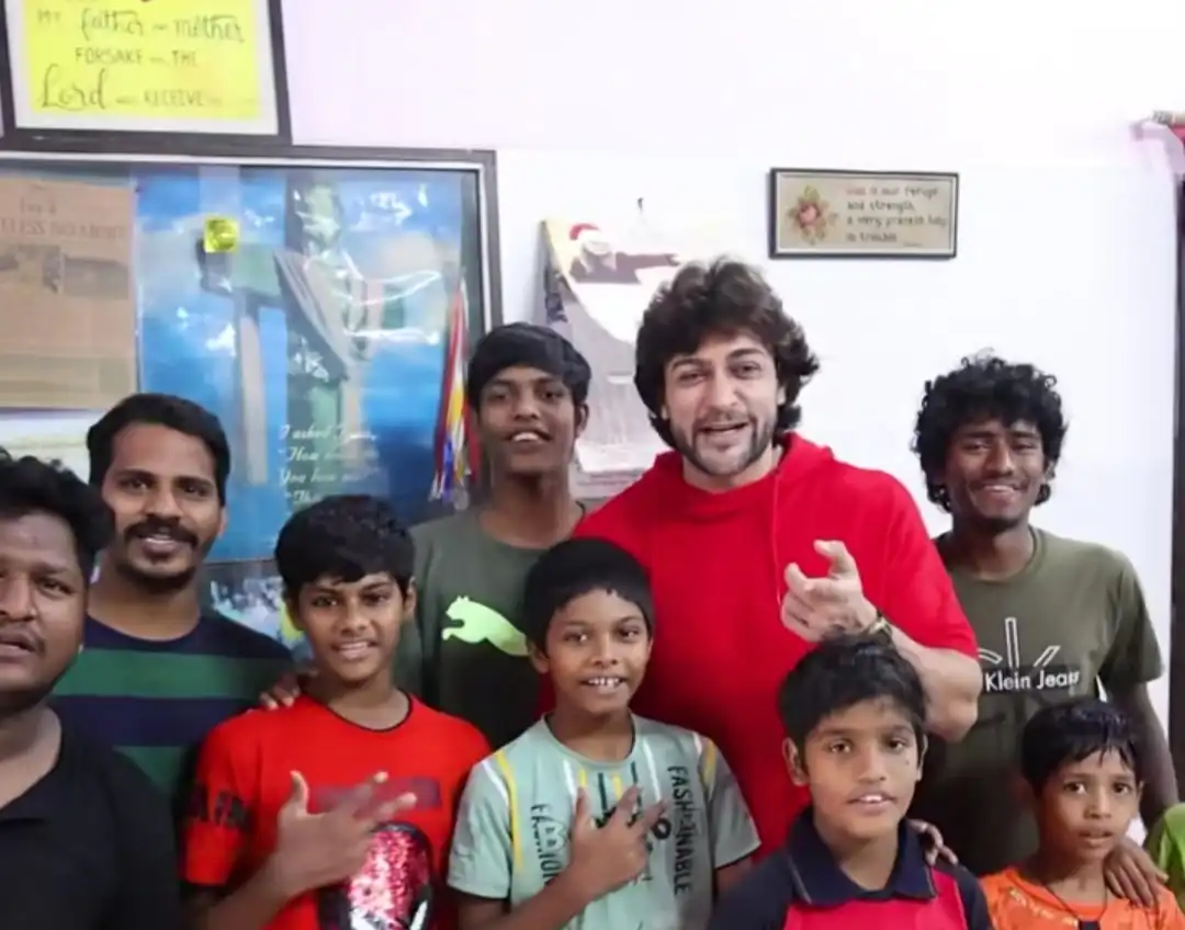 Shalin Bhanot Becomes a Real-Life Santa Claus