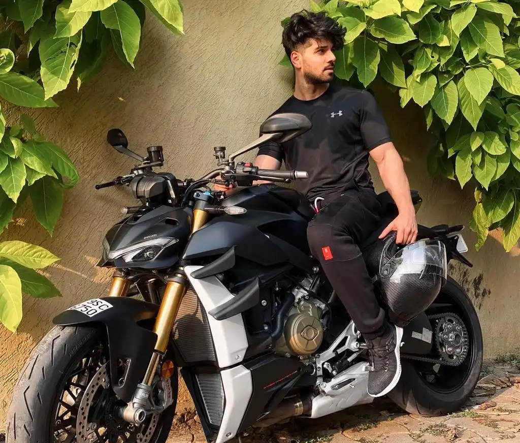 John Abraham to Sooraj Pancholi: 5 Bike Enthusiasts Of Bollywood