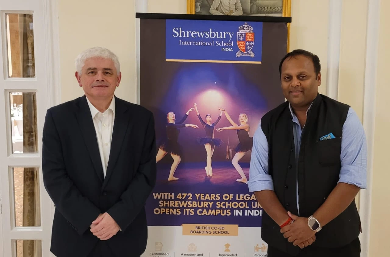 Rooted in Tradition, Driven by Innovation: Shrewsbury’s Floreat Model and Its Aristotelian Foundations