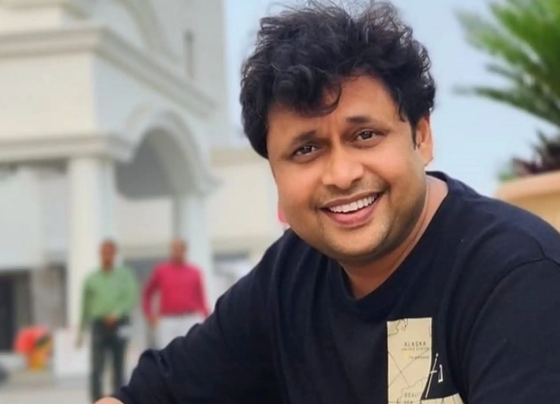 Yogesh Tripathi talks about the massive fan following for Daroga Happu Singh!