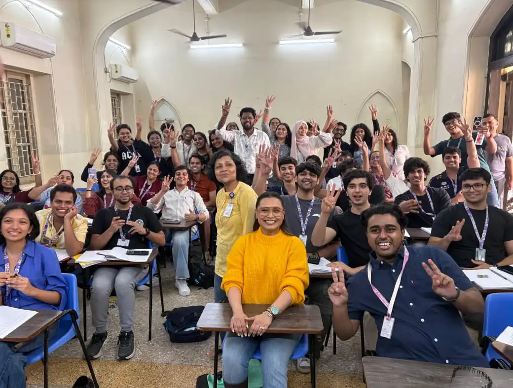 Rani Mukerji Relives the ‘Hichki’ Classroom at St. Xavier’s College