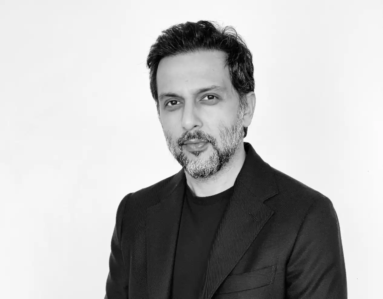 Return of classic tailoring elements in the luxury menswear market