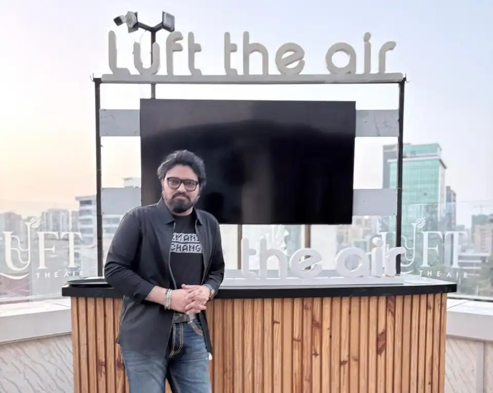 Babul Supriyo Spotted at Restaurant Luft – The Air