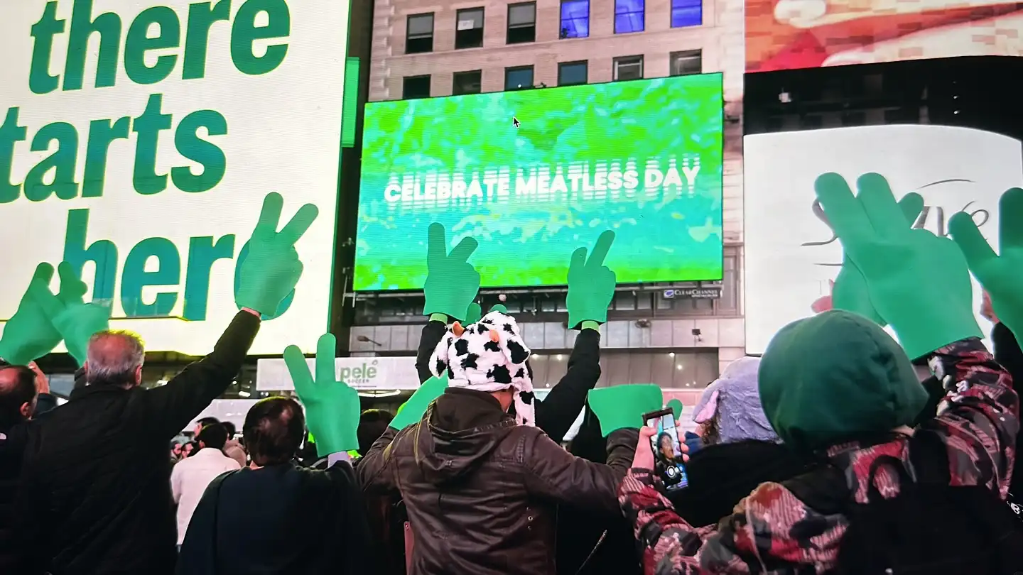 A campaign entitled GREENHANDS was organised by the USA center