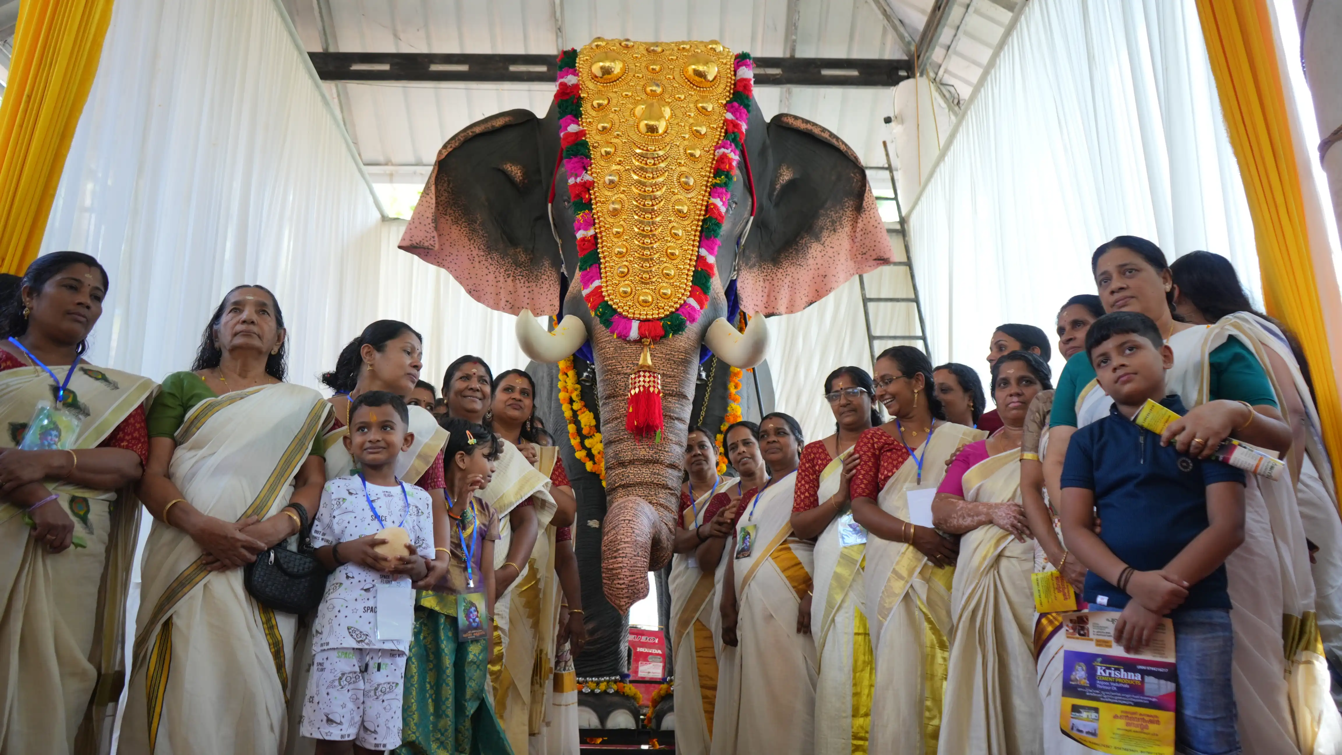 Cricketer KL Rahul and PETA India Gift Life-Size Mechanical Elephant 