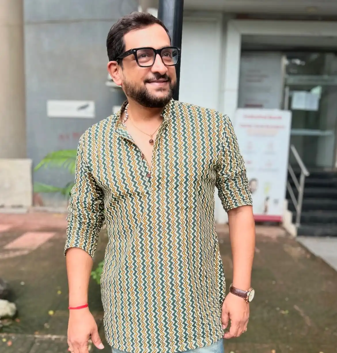 Director-Actor Prasad Oak to Portray Baburao Painter!