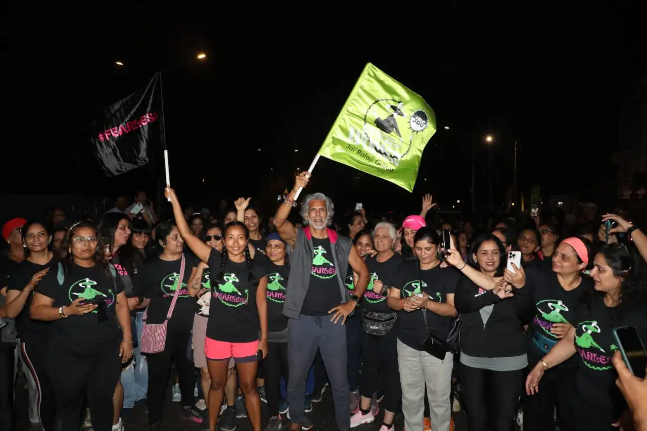 Hundreds join Fearless Midnight Run in Mumbai