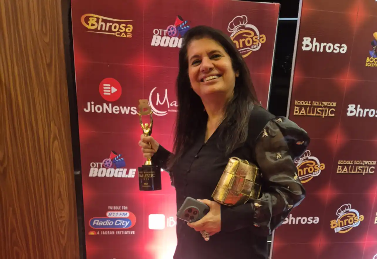 Binaiferr and Sanjay Kohli (Edit II Productions) were honored as Best Comedy Producers