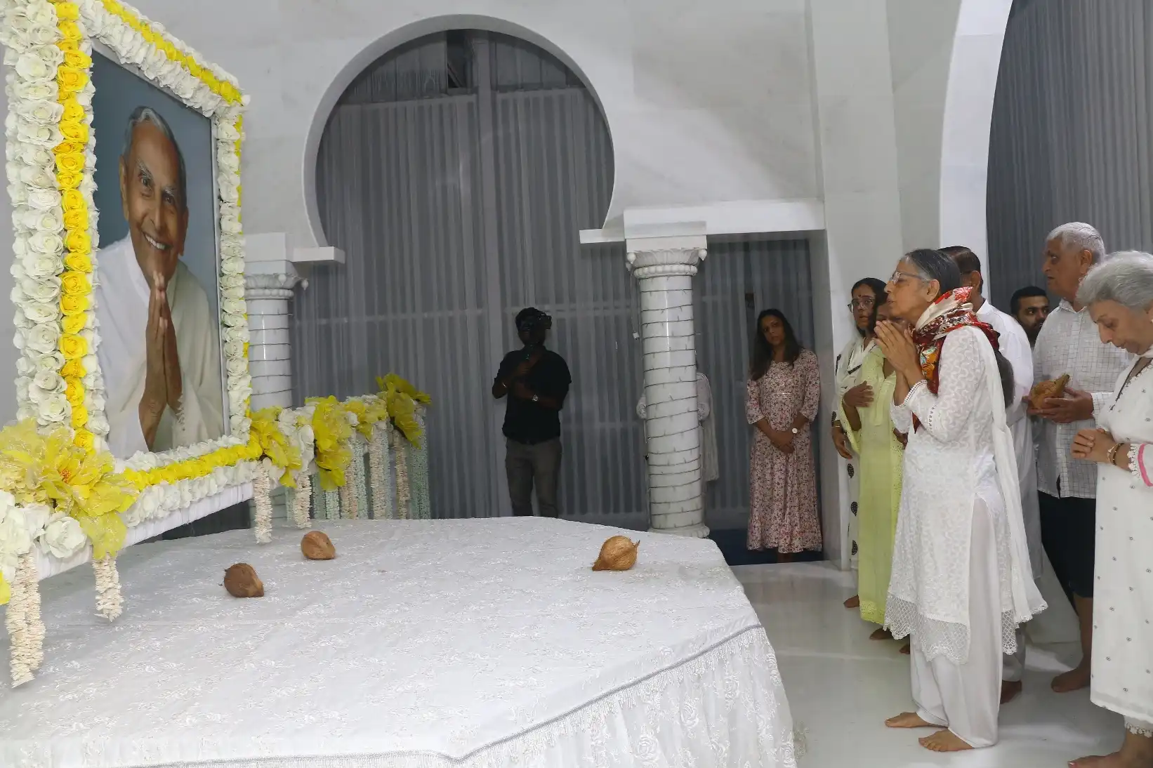 108 Havans Mark Guru Purnima at Sadhu Vaswani Mission