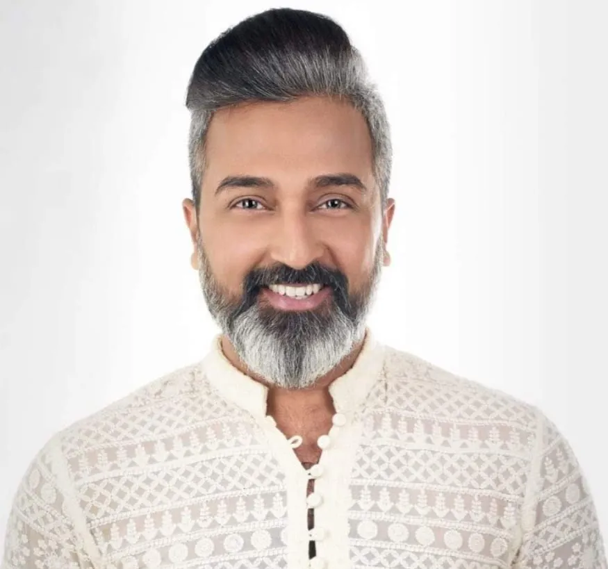 Jaideep Singh: I just love the traditional Bengali Puja look, it is very classy and dignified