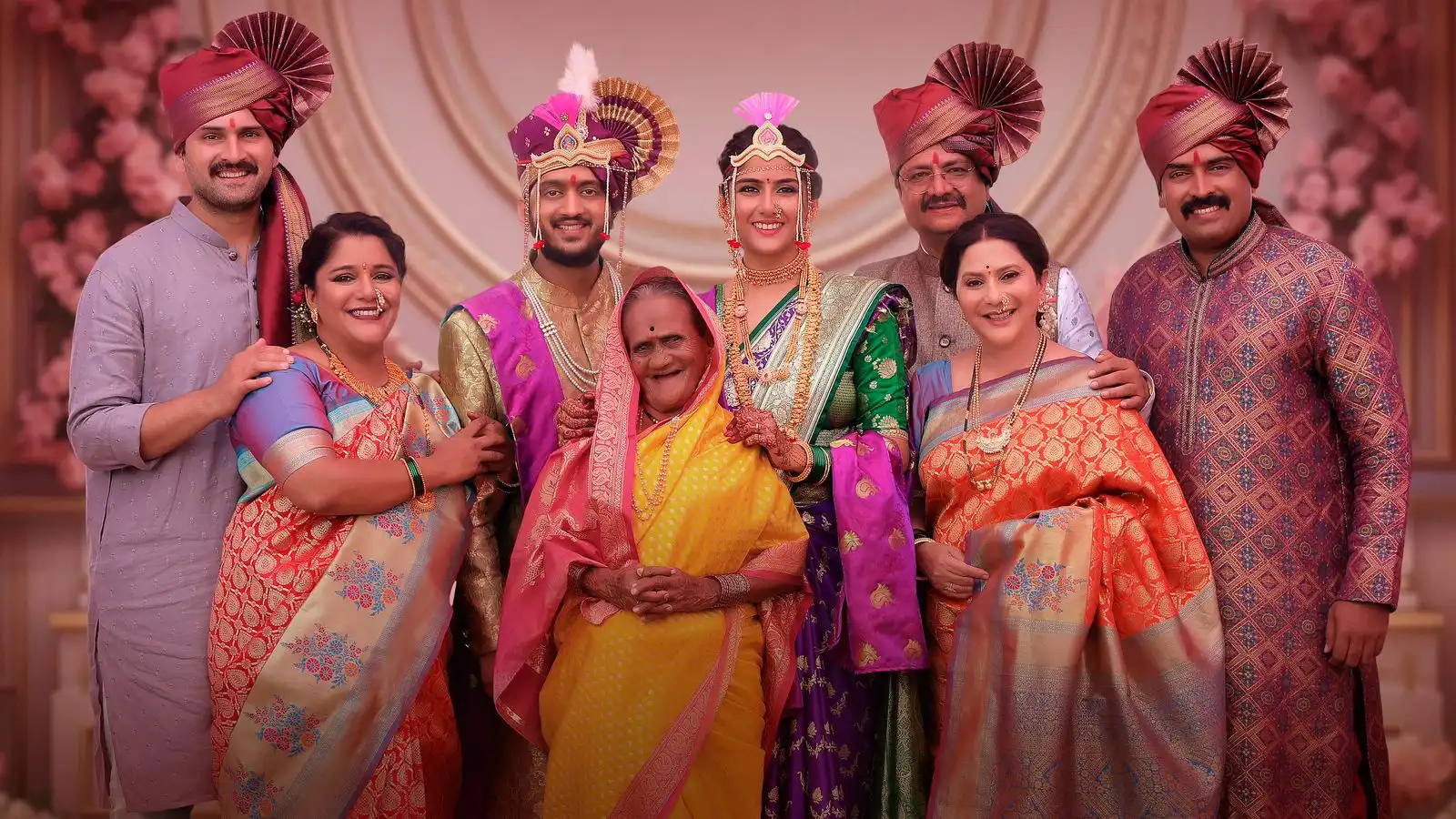 'Dis Sarle' Song from Fussclass Dabhade Released: A Tribute to Wedding Memories!
