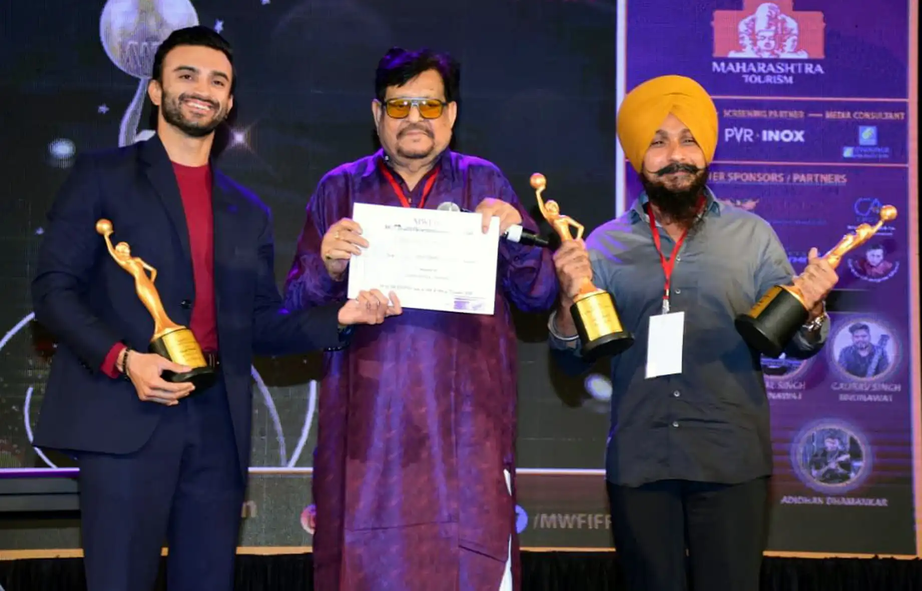 Suvashit Raj with winners 