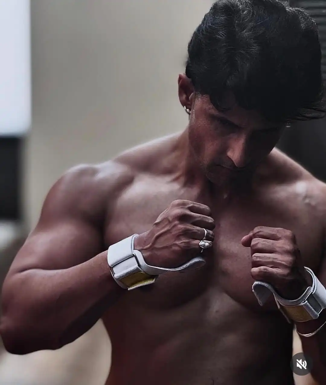 Ravie Dubey’s Intense Workout Post Fuels Buzz Around His Lakshman Transformation
