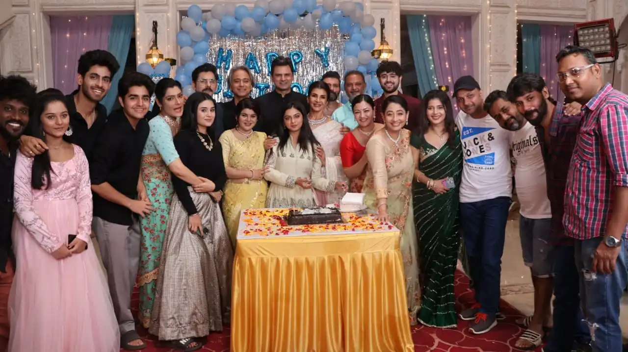Garvita Sadhwani Rings in Her Birthday with the Cast of Rajan Shahi's 'Yeh Rishta Kya Kehlata Hai'
