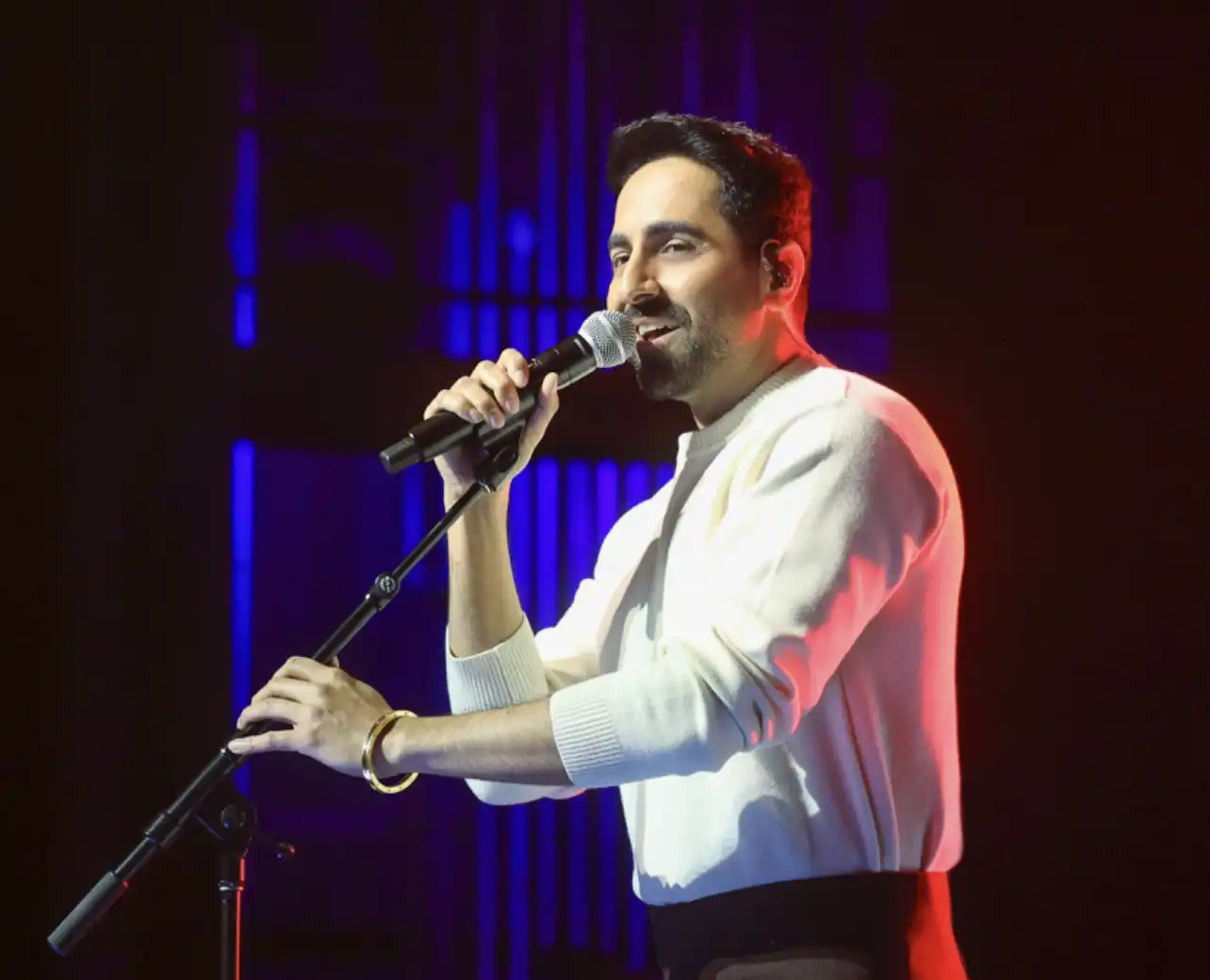 Ayushmann Khurrana credits Arijit Singh for his first live singing performance
