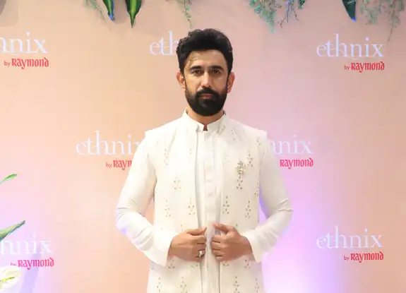 Actor Amit Sadh Inaugurates Ethnix by Raymond’s