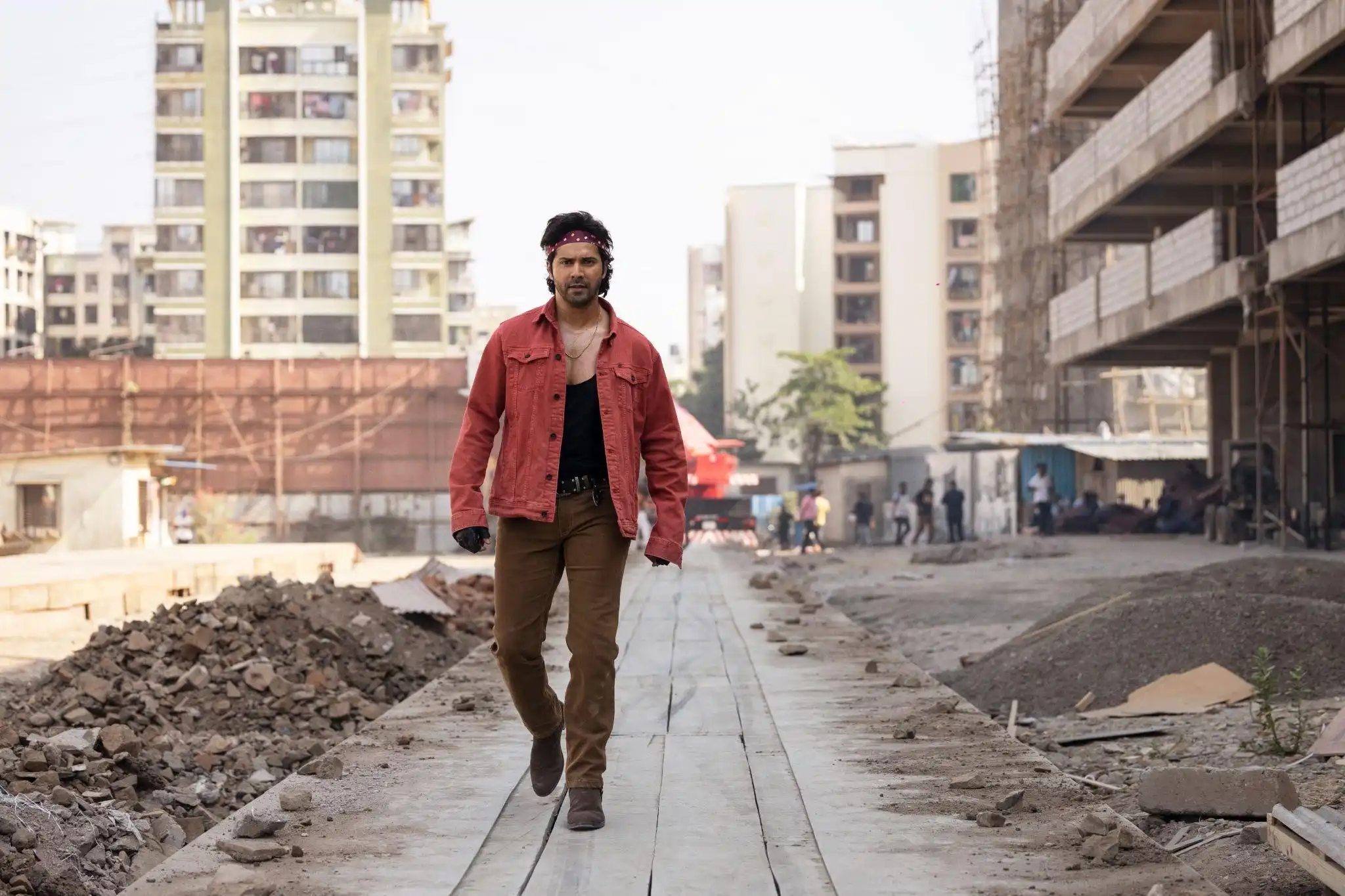  Varun Dhawan aka Bunny’s Fandom Takes Over Iconic Multiplex Cinema