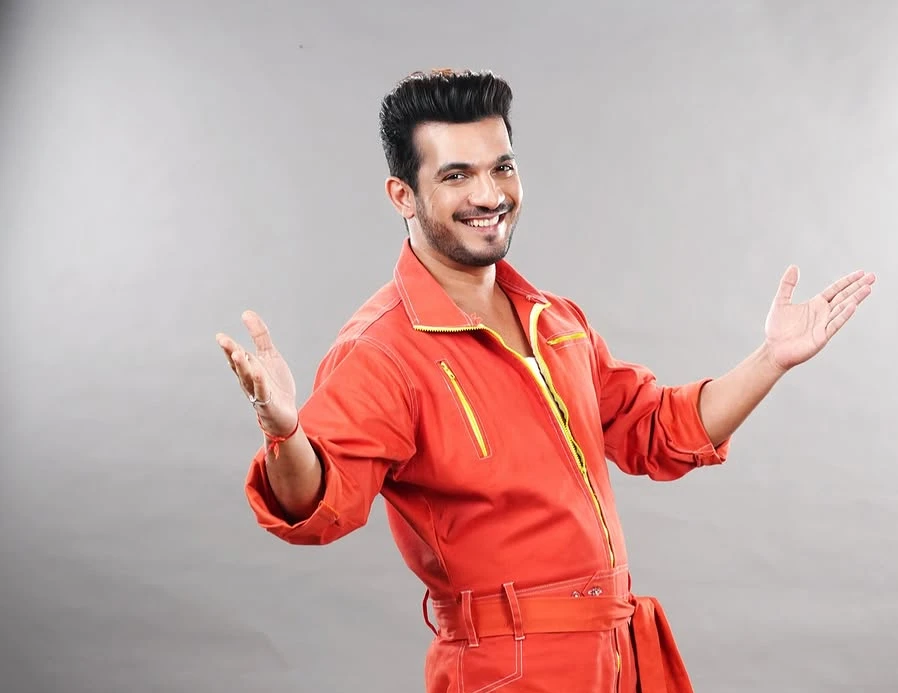 Arjun Bijlani Plays It Smart in Rise & Fall