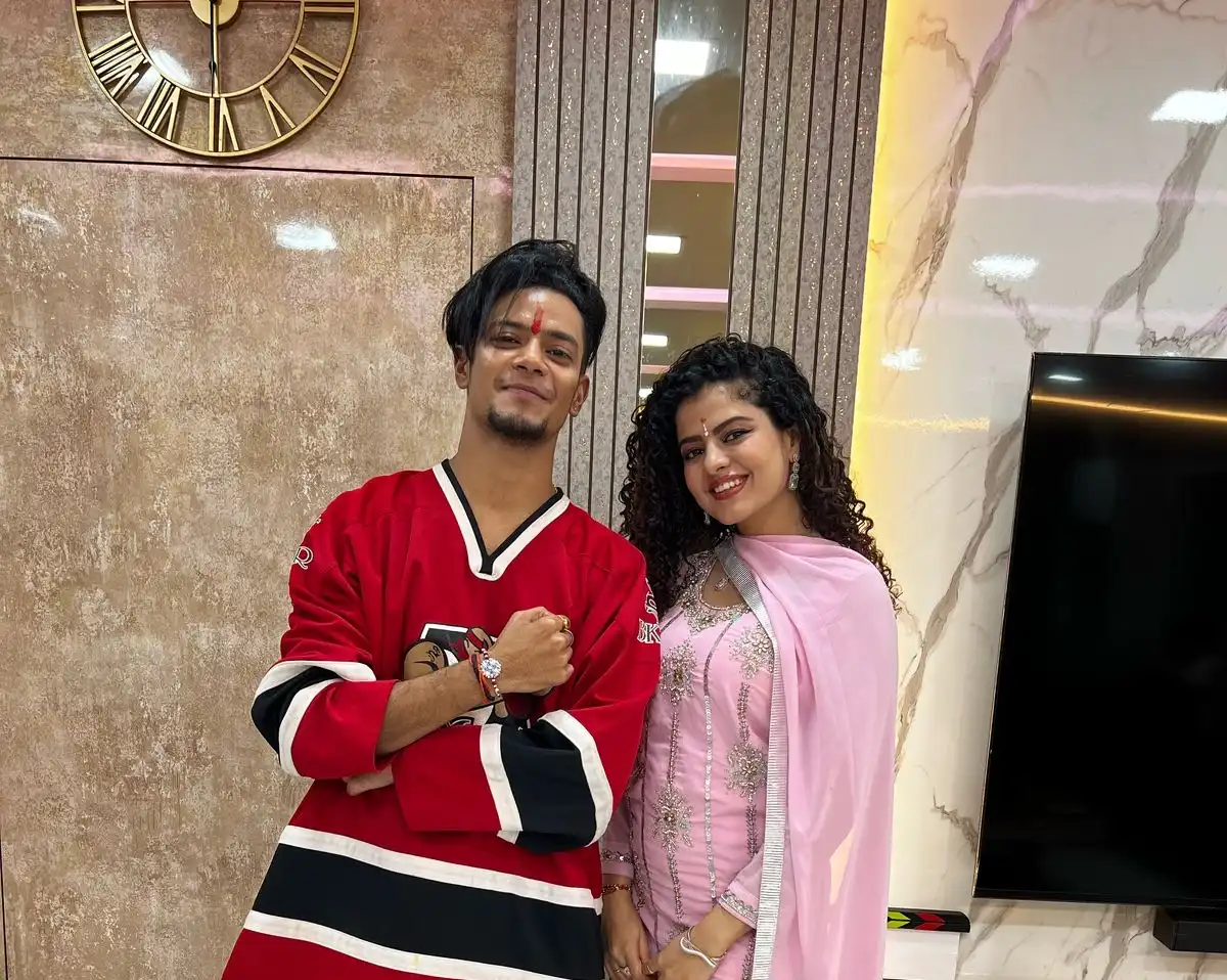 Saurabh Prajapati shares his experience of working with Palak Muchhal 