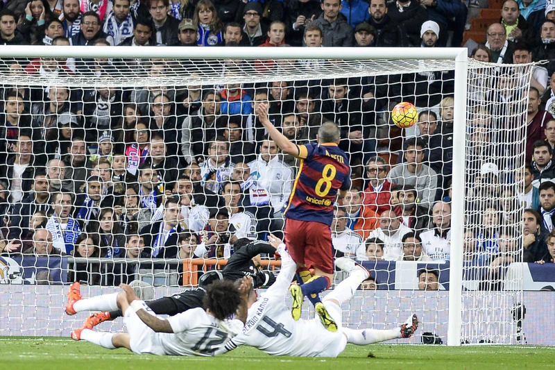  10 of the most iconic ELCLASICO goals