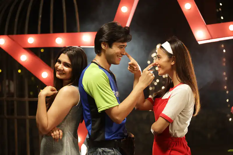 5 reasons to watch Dillogical on Amazon miniTV