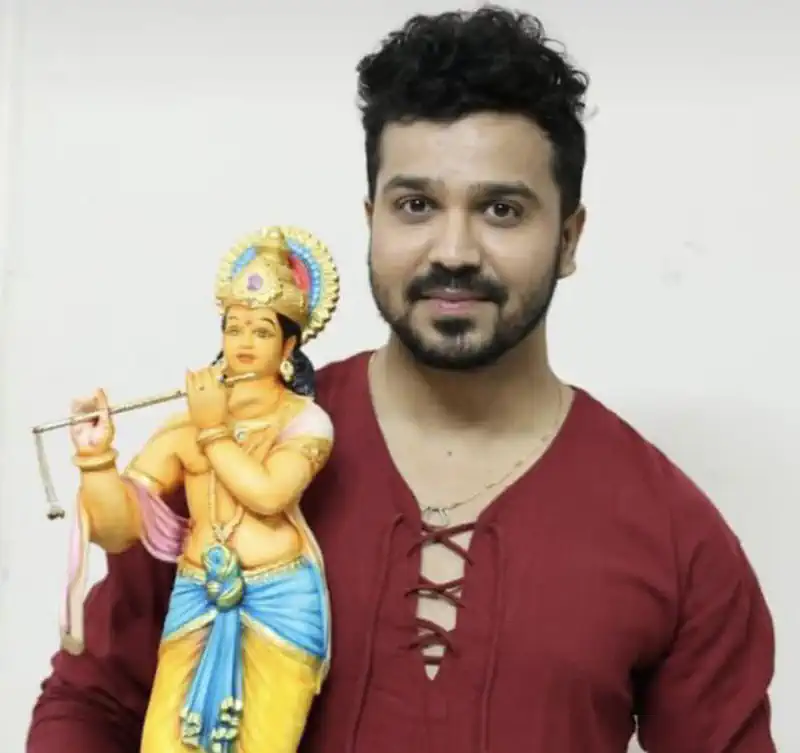  Aashay Kulkarni’s Grand Entry in Sukh Kalale