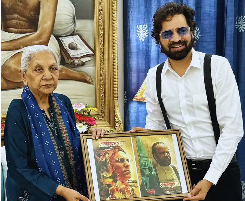 Actor-entrepreneur Jay Patel meets Honourable Governor of Uttar Pradesh, Anandiben Patel