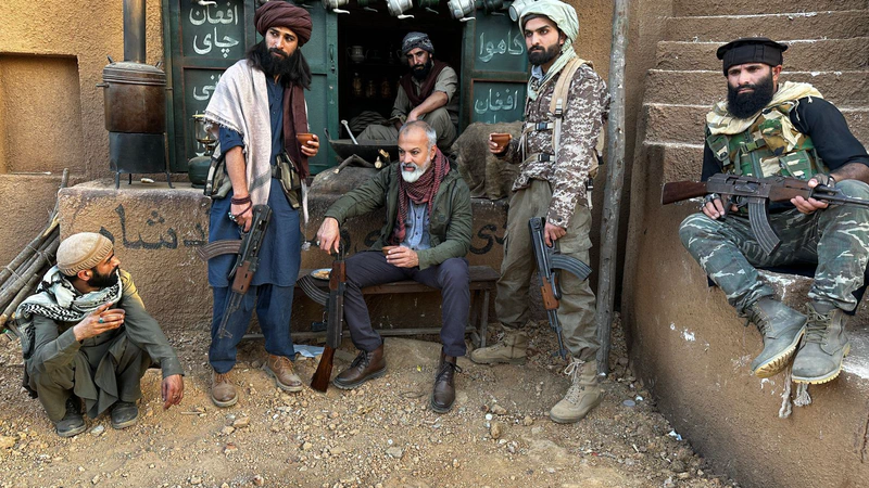 After Vidyut Jammwal starrer Crakk, Bijay Anand gears up for Bade Miyan Chote Miyan