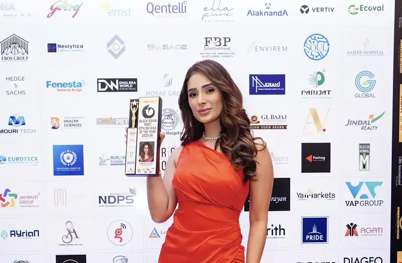 Alankrita Sahai wins prestigious 'Black Swan Most Stylish Diva Of The Year 2023-24' at Asia One Awards