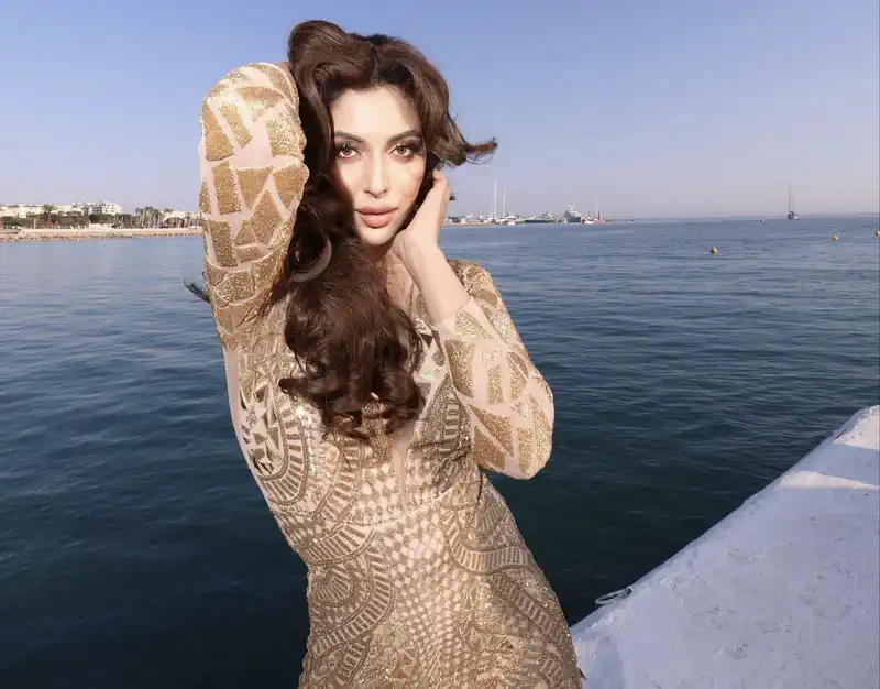 Arissa Khan to Grace Cannes Film Festival Red Carpet wearing ‘Ghunghat’