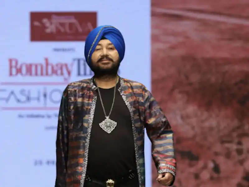 Daler Mehndi Stuns in Thai Designer Suwannee by Sam's 'Blossoming Through Resilience' Collection