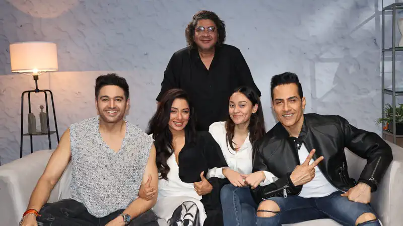 Exclusive Look: Directors Kut Production Reveals Unfiltered Chemistry of Rupali Ganguly, Sudhanshu Pandey and Gaurav Khanna!